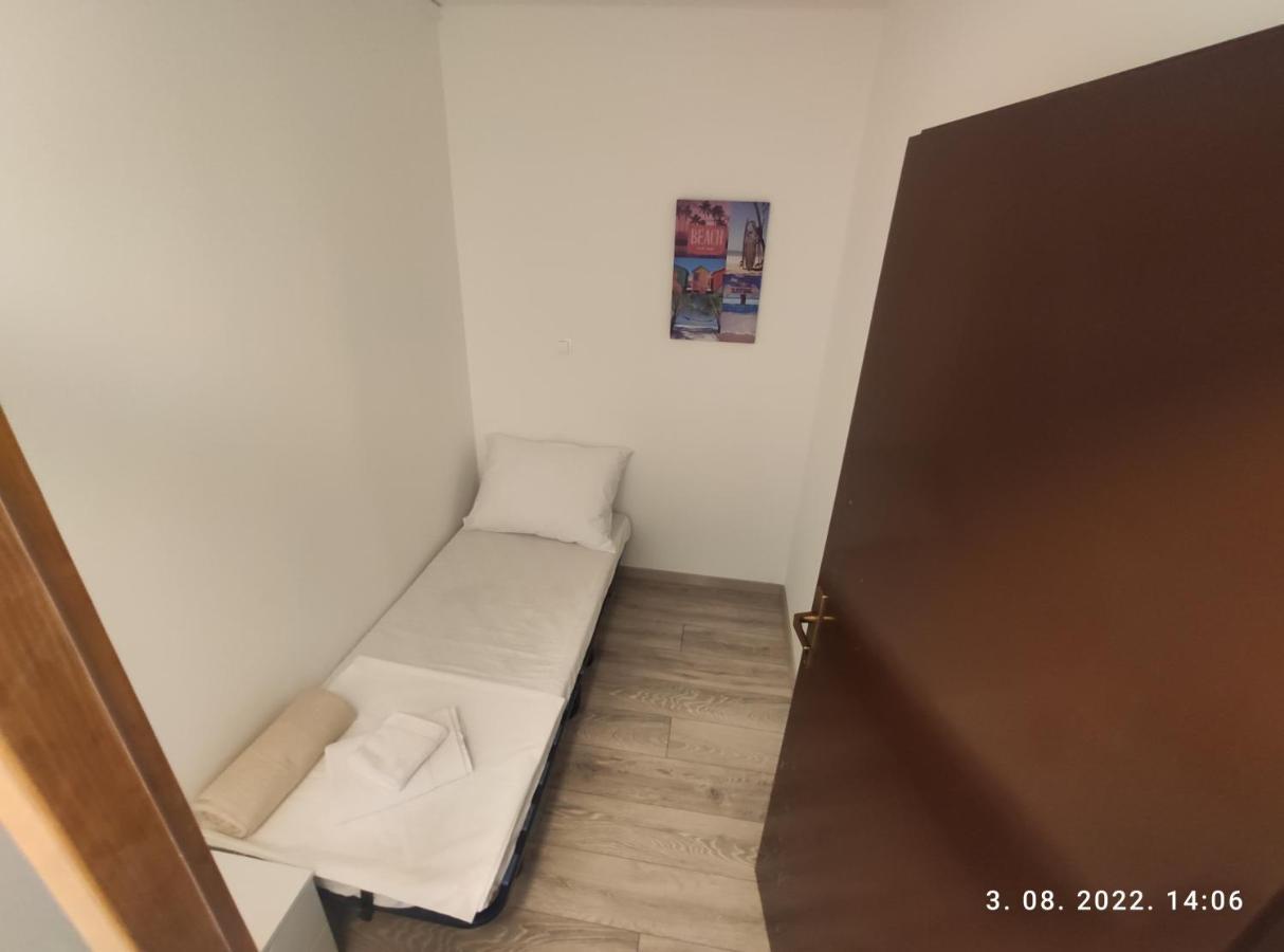 Aqua Apartments Omiš Esterno foto
